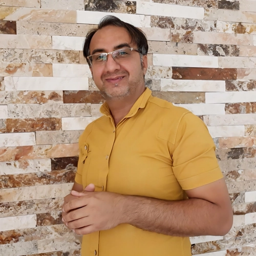 لقمان اکبرزاده - کاربر