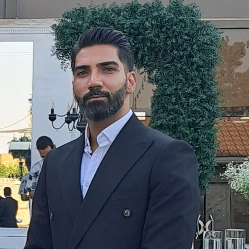 حجت نفیسی نیا - کاربر